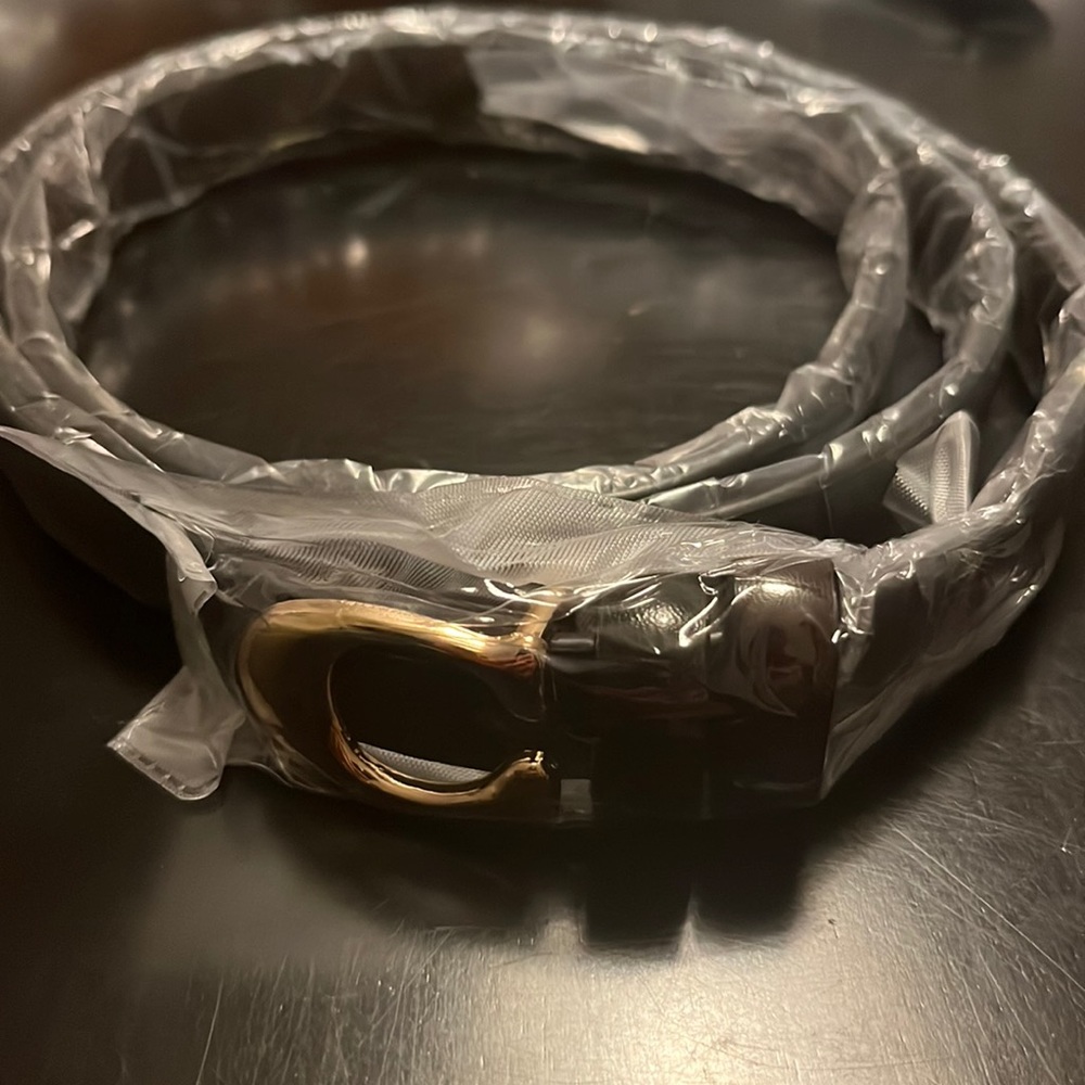 Coach belt women’s